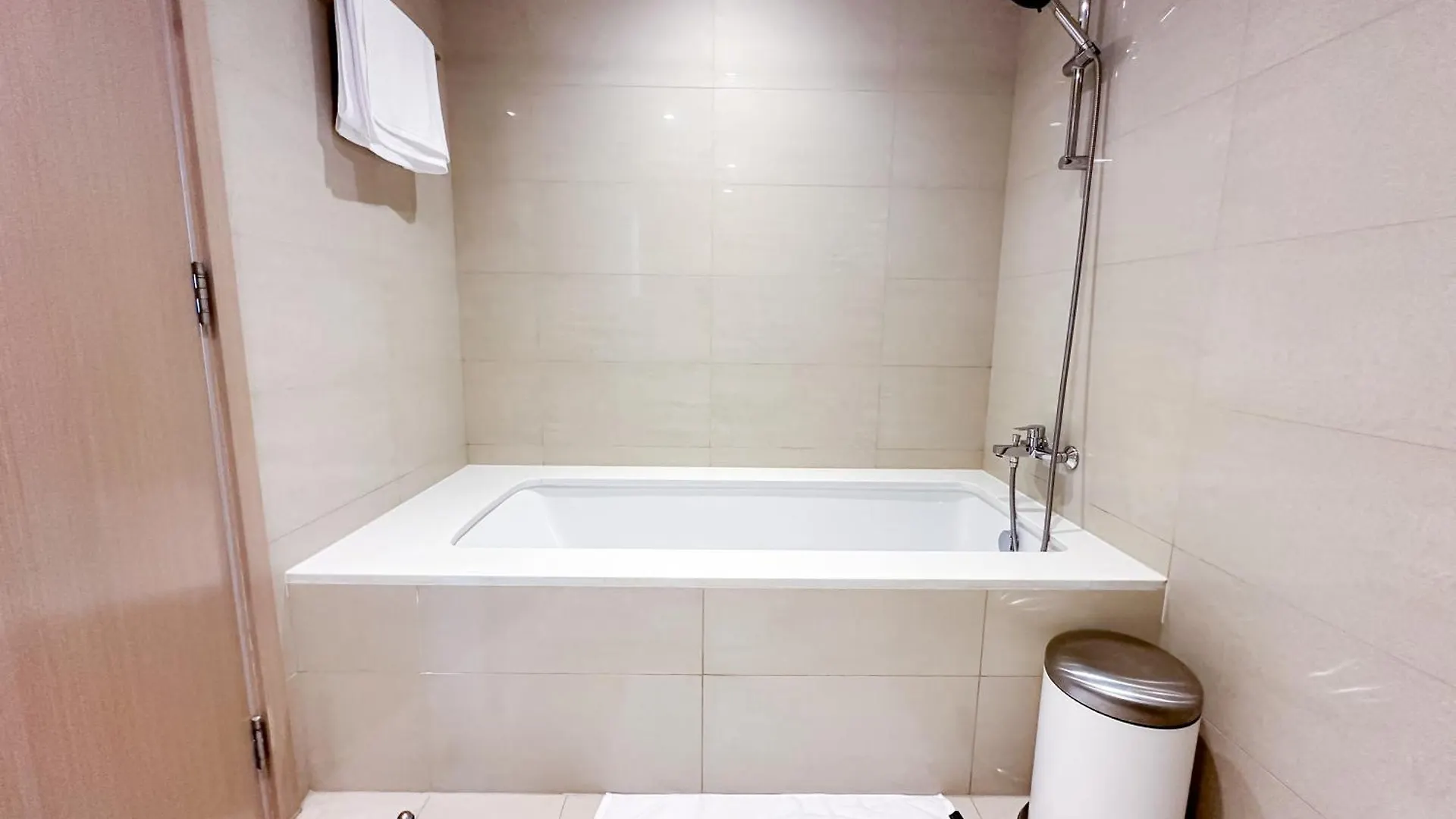 Breathtaking Burj View, Sky High Luxury 2Br Apartment By 2Nd Best Home Dubai 0*,